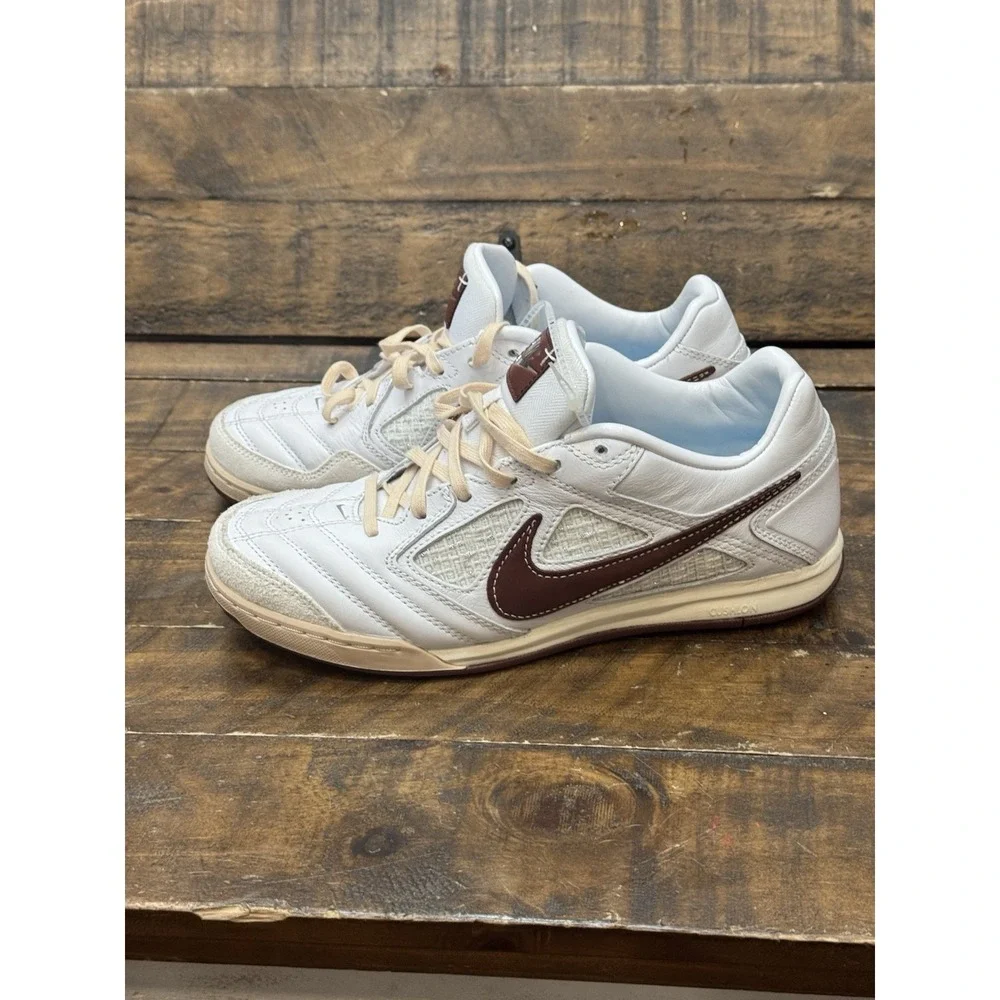 Nike Mens Soccer Gato White/Soft Pearl/Dark Smoke Grey/Dark Pony IM6669 120 10.5